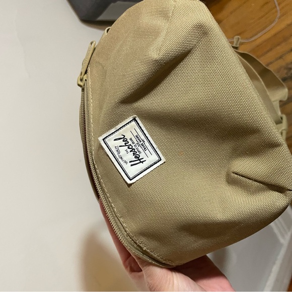 Herschel Supply Company Khaki Belt Bag - Picture 5 of 5